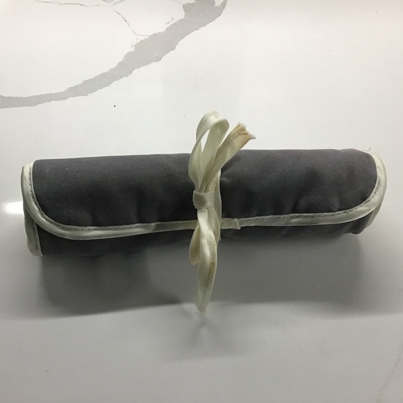 Antique style makeup brushes set never used - Picture 3 of 3